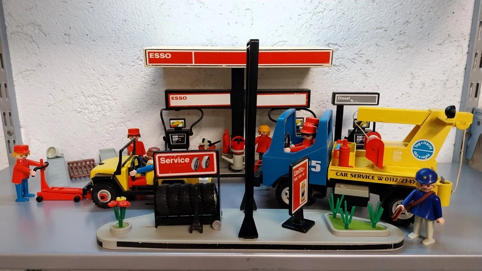 Playmobil® City Esso Tankstelle 3434 & Abschleppwagen 3453, unvollständig 🔻 - Bild 1 von 4