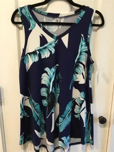 WOMEN'S SZ M NWT SHIRT TOP NAVY BAHAMAS  FERN DESIGN BLUE GREEN WHITE - Picture 1 of 9