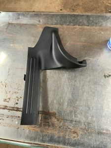 2014-2019 KIA SOUL Rear Right Door Sill Scuff Plate  85885-B2000 OEM - Picture 1 of 3