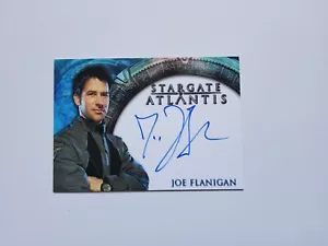 Stargate Atlantis Season 1 Auto Joe Flanigan as Major John Sheppard (Limited) - Picture 1 of 2