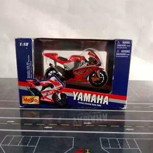 New MAISTO DIECAST MOTOGP YAMAHA YZR-M1 GAULOISES FORTUNA CARLOS CHECA 2004 - Picture 1 of 9