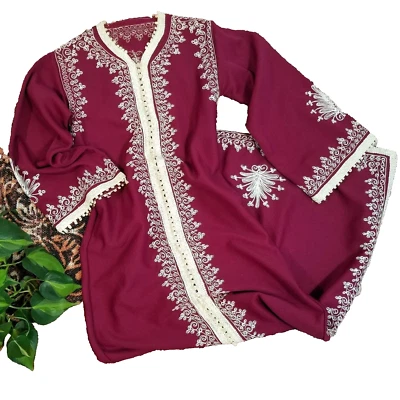 Vtg Maroon Boho Hippy Cult Caftan Ethnic Moroccan Embroidered Maxi Lounge Robe - Image 1 of 4