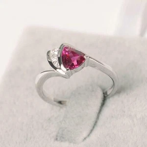 1Ct Lab-Created Ruby Curved Solitaire Accent Engage Ring 9ct SOLID White Gold - Picture 1 of 6
