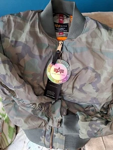 Alpha Idustries Bomberjacke NEU Gr. M (bitte Beschreibung lesen) - Bild 1 von 10