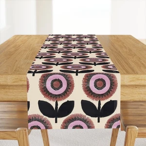 Jumbo Scandi Floral Flowers Scandi Pink And Black Printed Table Runner - Picture 1 of 5