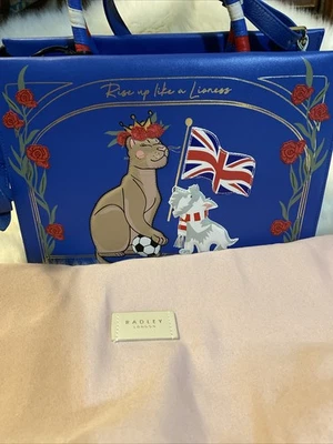 Cartera de cuero Radley London THE WORLD CUP Lioness con cremallera superior con bolsa para el polvo nueva con etiquetas Foto 1 de 4