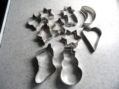 10 Backformen Blech für die Weihnachtszeit guter Zustand schaut mal vorbei - Bild 1 von 4