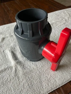 UPVC Compact Ball Valve - 150 PSI - 100-4” DN100 - New - Image 1 of 4