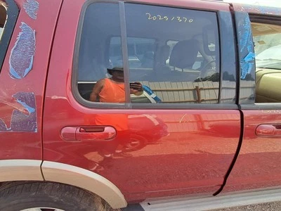 Used Rear Right Door Assembly Rear Side fits: 2008 Ford Explorer exc. Sport Trac Foto 1 de 4