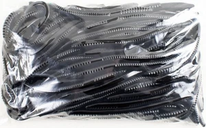 ZOOM FINESSE WORM 100 PACK BULK 4,5" 004-038 SCHWARZ F1338 - Bild 1 von 2