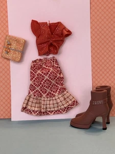 Bratz Pretty In Peach Outfit w/ Top Skirt Boots & Journal - Picture 1 of 7