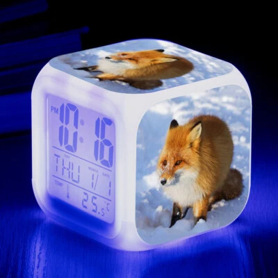 Reloj Despertador Digital LED de 7 Colores Fox Brillante Reloj Electrónico de Escritorio 3.15" con USB Foto 1 de 4