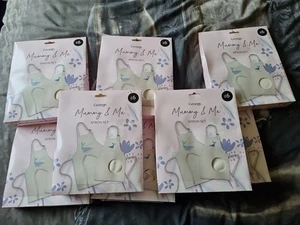 Job Lot 8 X Mummy and Me Apron Sets RRP £6 Each Set - Picture 1 of 4