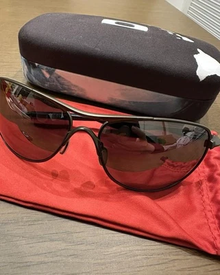 Oakley Crosshair Sunglasses with Hawaii Limited Hard Case Stylish Design - Image 1 of 4