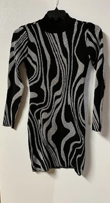 Vestido Suéter Derek Heart ~ NEGRO CON PLATA Remolinos Metálicos Talla S Foto 1 de 4