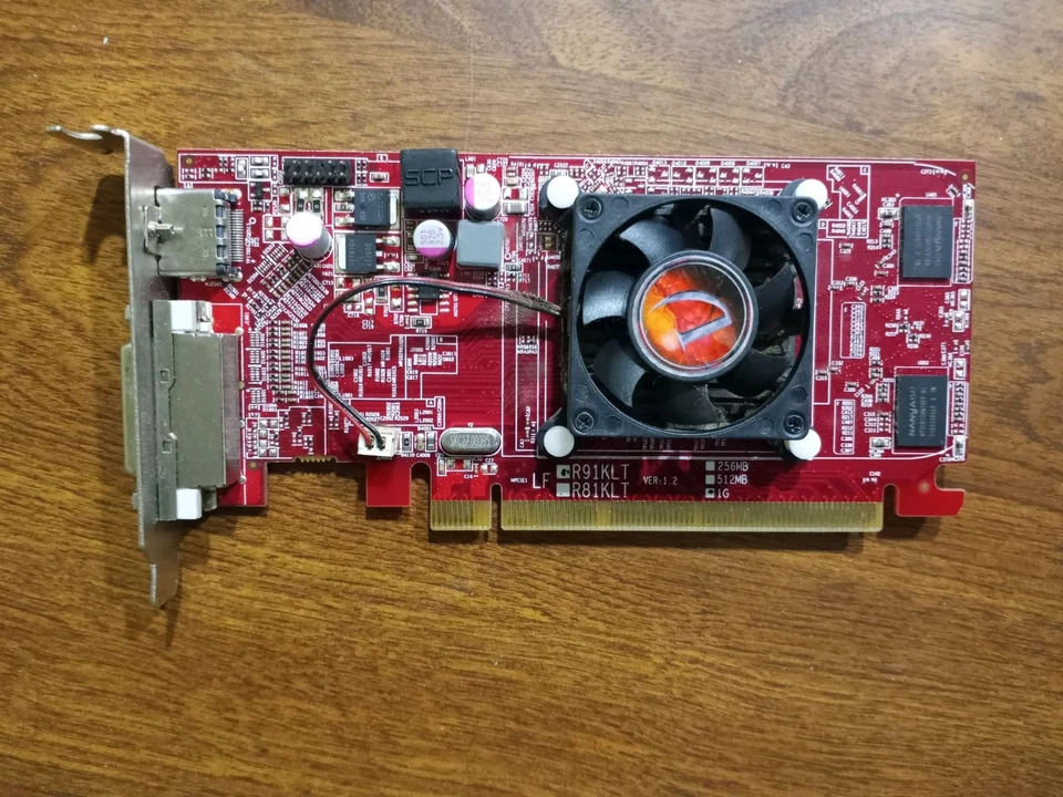 VisionTek 6450 PCIE 1 GB VDH PN: 64501GPC Video Card - Image 1 of 3