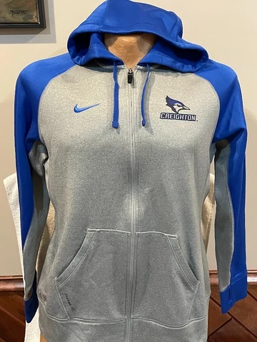 GORGEOUS Creighton Bluejays Men's Lg Grey&Blue Nike Therma-Fit Hoodie, NEW&NICE! Cover