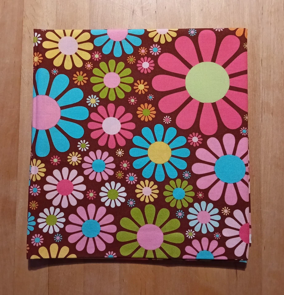 Stoff Patchwork Nähen Markenstoff Robert Kaufman Flower Power Prilblumen Retro - Bild 1 von 1