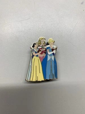 Disney Christmas Window Princess Caroler Snow White Aurora Cinderella Pin LE1000 - Image 1 of 3