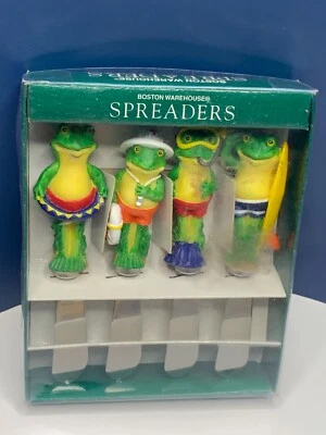 Juego de cuchillos esparcidores de queso rana nadador Boston Warehouse Foto 1 de 4