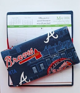 Calendario tascabile e libro appuntamenti in tessuto cotone Atlanta Braves 2025-26 - Foto 1 di 1