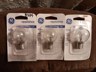 3 GE 40W High Intensity S11 ApplianceBulbs Intermediate Base - Image 1 of 2