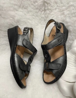 女士的芬兰人舒适漆皮水钻凉鞋 •D6 *EUC — 第 1/4 张图片