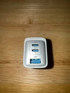 Anker PowerPort III 65W 2 USB-C, 1 USB-A, lightly used wall charger A2667 - Photo 1 sur 3