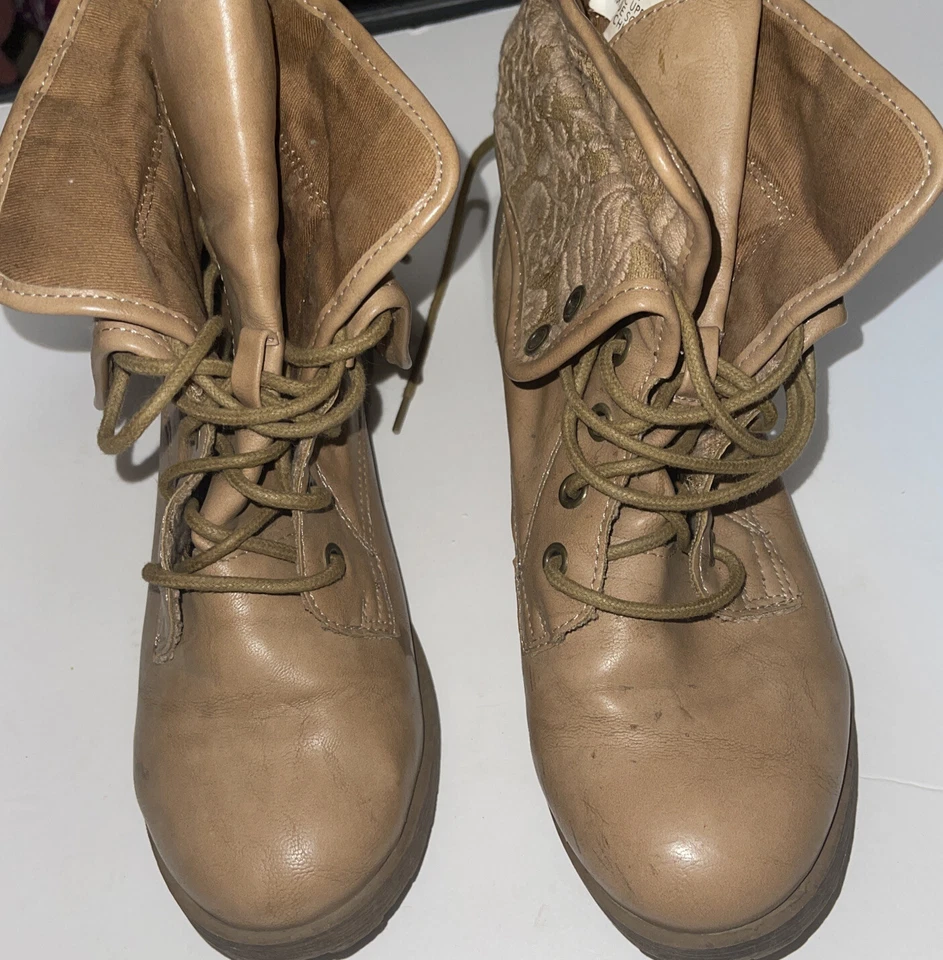 Bota Rock & Candy ZiGi Marrón Imitación Cuero Con Cordones Mujer Talla 7 ¡Usada Una Vez! Foto 1 de 4