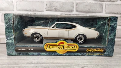 American Muscle White 1969 Hurst Olds 1:18 литая запечатанная 7261/7260 - Изображение 1 из 4