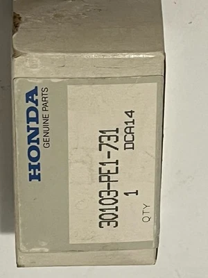 OEM HONDA Distributor Rotor Head for 1986-1987 HONDA CRX HF 30103-PE1-731 - Image 1 of 4
