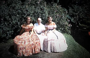 Orig 1950's Slide, Red Border , Cypress Gardens employees in Victorian Dress - Picture 1 of 1