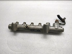 Carril de combustible 2004 + sensor de presión 0445214049 Bosch 1,7 diésel Honda Civic mk7 - Imagen 1 de 4