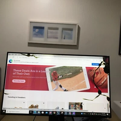 Dell U2718Q 27" 3840 x 2160 4K HDMI DP LED Monitor With Stand - Image 1 of 4