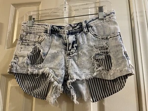 Women’s Almost Famous Cut Off Distressed Denim Shorts Sz 3 Striped Pockets Sexy - Picture 1 of 9