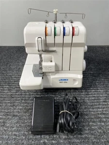 Macchina da cucire Juki MO-50e Serger con pedale **LEGGERE BENE** - Foto 1 di 12