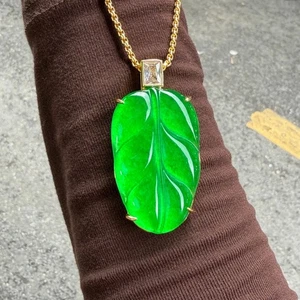 Colgante y collar hoja de seguridad de jadeíta verde hielo natural hoja - Imagen 1 de 13