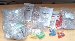 Large Joblot Of LEDs Diffused LED Diode Green Red White Blue Yellow Clear - Picture 1 of 11