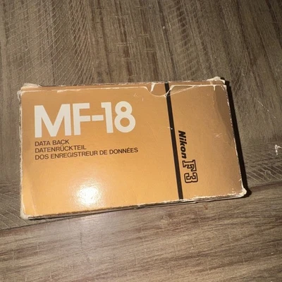 Nikon MF-18 Fecha Trasera para F3 - Nueva Caja Abierta Foto 1 de 4