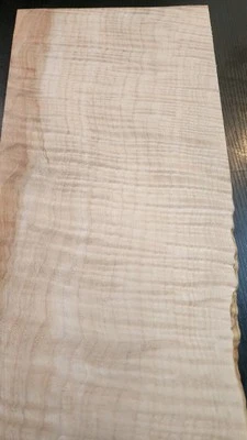 Billete de llama de violín de arce #1040 L.23" con cono de 7 y 1/2" T. 2 y 1/2" Foto 1 de 4