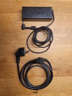 Sony AC Adapter  VGP-AC19V32A Netzteil / Ladegerät Notebook - Bild 1 von 4
