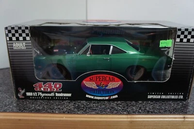 Rare Supercar 1/18 Limited Edition 1969 1/2 Ply. Roadrunner 440 6BBL Met. Green - Image 1 of 4