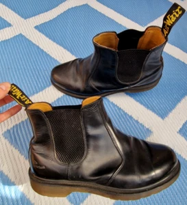 Dr. Martens ' 2976 Chelsea Boots ' Made In England Black Smooth Leather 12 *** - Picture 1 of 16