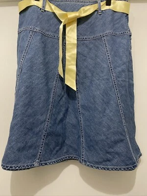 Falda vaquera Sigrid Olsen línea A con faja de satén amarillo. Talla Petite 2 Foto 1 de 4