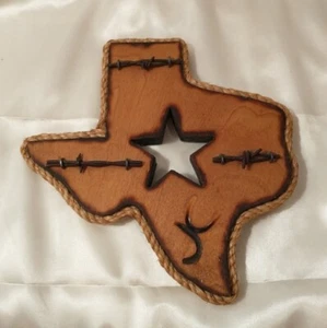 Texas Shaped Wall Plaque Wood Rope Antique Barbed Wire 3 Cuts - Picture 1 of 5