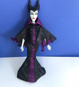 Disney Store Villain MALEFICENT Classic Doll Sleeping Beauty - Picture 1 of 4