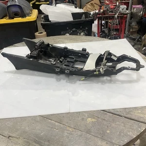06-07 2007 YAMAHA YZF R6 OEM SUBFRAME & BATTERY TRAY OEM *STRAIGHT* - Picture 1 of 16