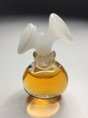 CHLOE Karl LAGERFELD 7.5ml Parfum miniature Vintage Collectible DISCONTINUED - Image 1 of 4