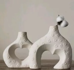 Herzförmige hohle Keramik Vase 2er Set, nordisch modern minimalistisch Wohnkultur - Bild 1 von 6