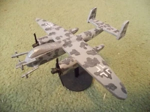 Gebaut 1/144: Deutsches HEINKEL HE-219 UHU Flugzeug - Bild 1 von 1